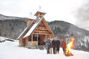 49756166_1974054389296755_5993849826205237248_o