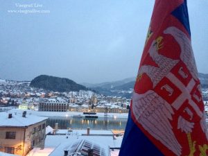 EFA0D17E-7E0E-4798-B7CD-33E306E9C9B1