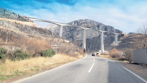 677z381_677z381_put-montenegro